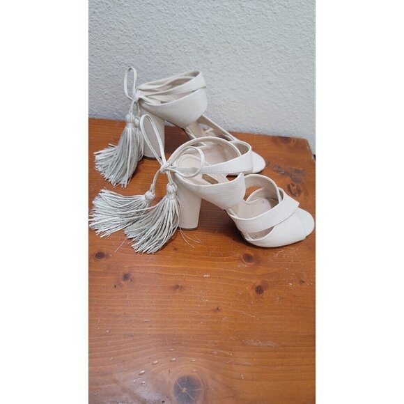 Louise et cie Open-Toe Block Pump Heel Sandals With Tassel Ankle Ties In Ivory - Picture 3 of 12